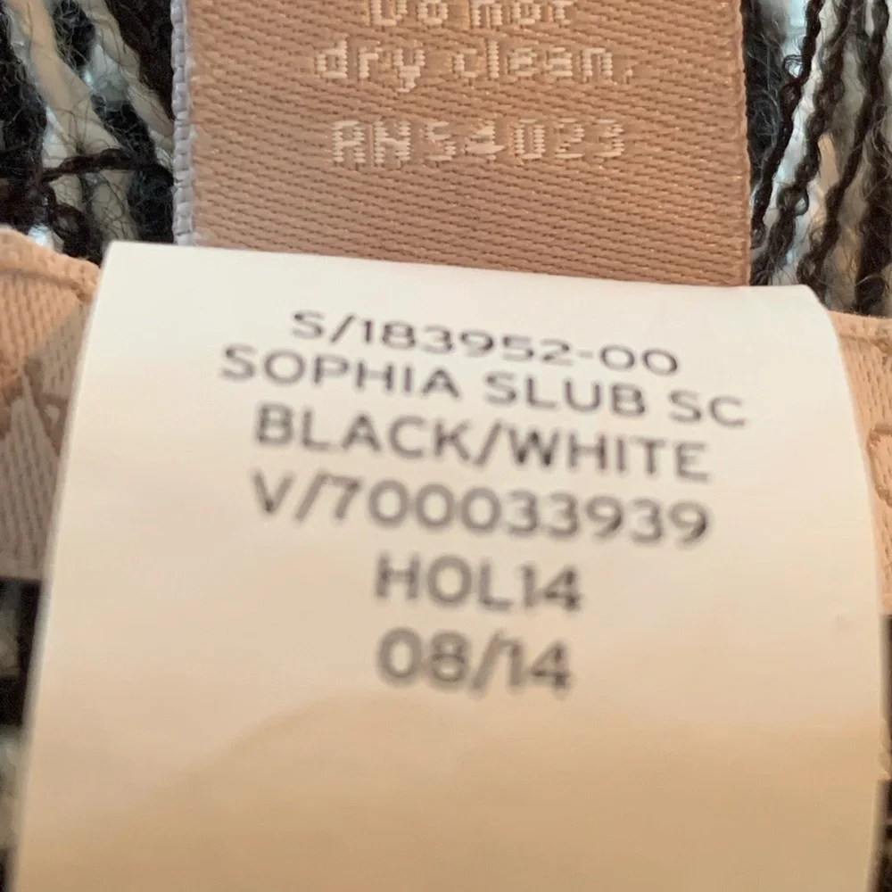 Banana Republic Black and White Blanket Scarf